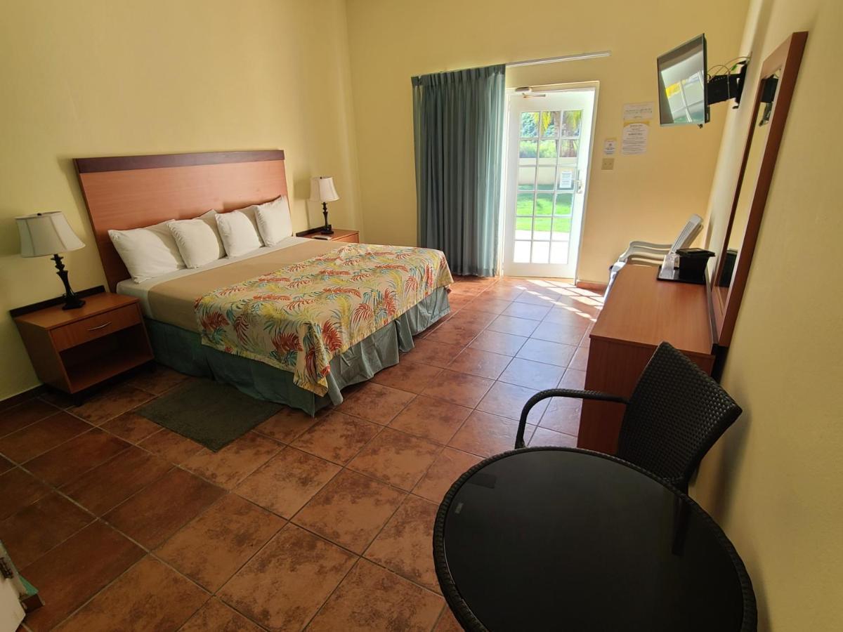 Hotel Lucia Beach Yabucoa Exterior photo