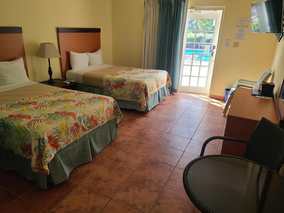 Hotel Lucia Beach Yabucoa Exterior photo